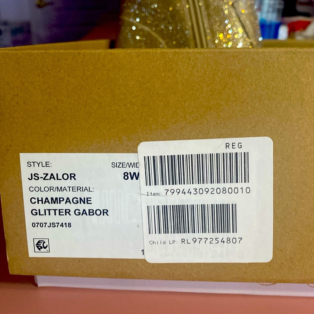 New Jessica Simpson gold glitter ankle boots